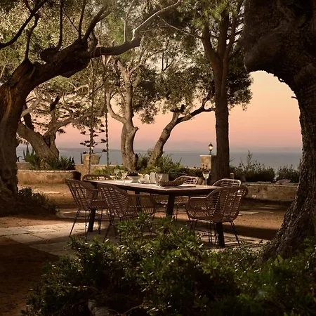 Anatoli - Tranquil Escape With Scenic Views, By Zantewize Ferienhaus